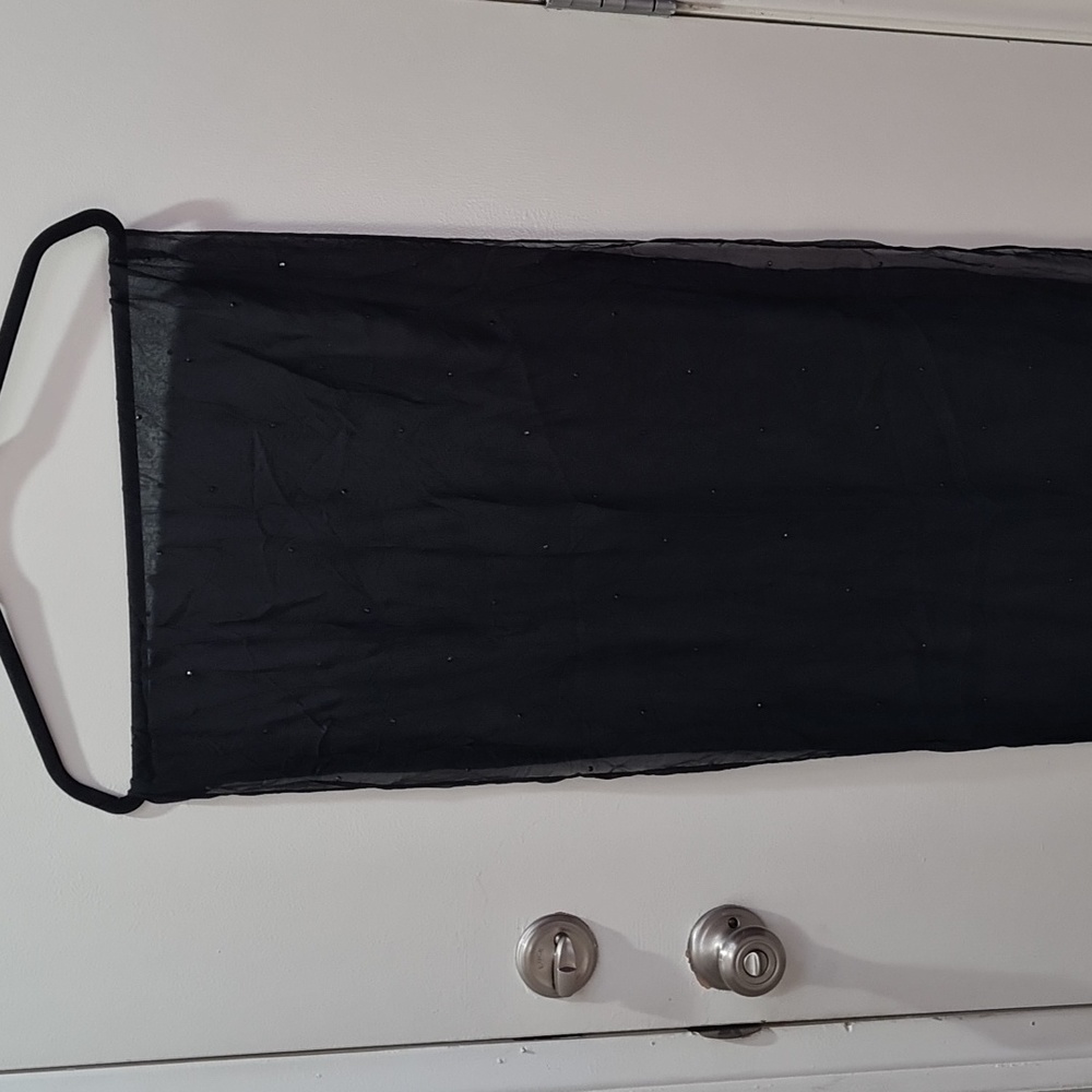 ✨Beautiful Large Scarf✨ - Picture 3 of 11